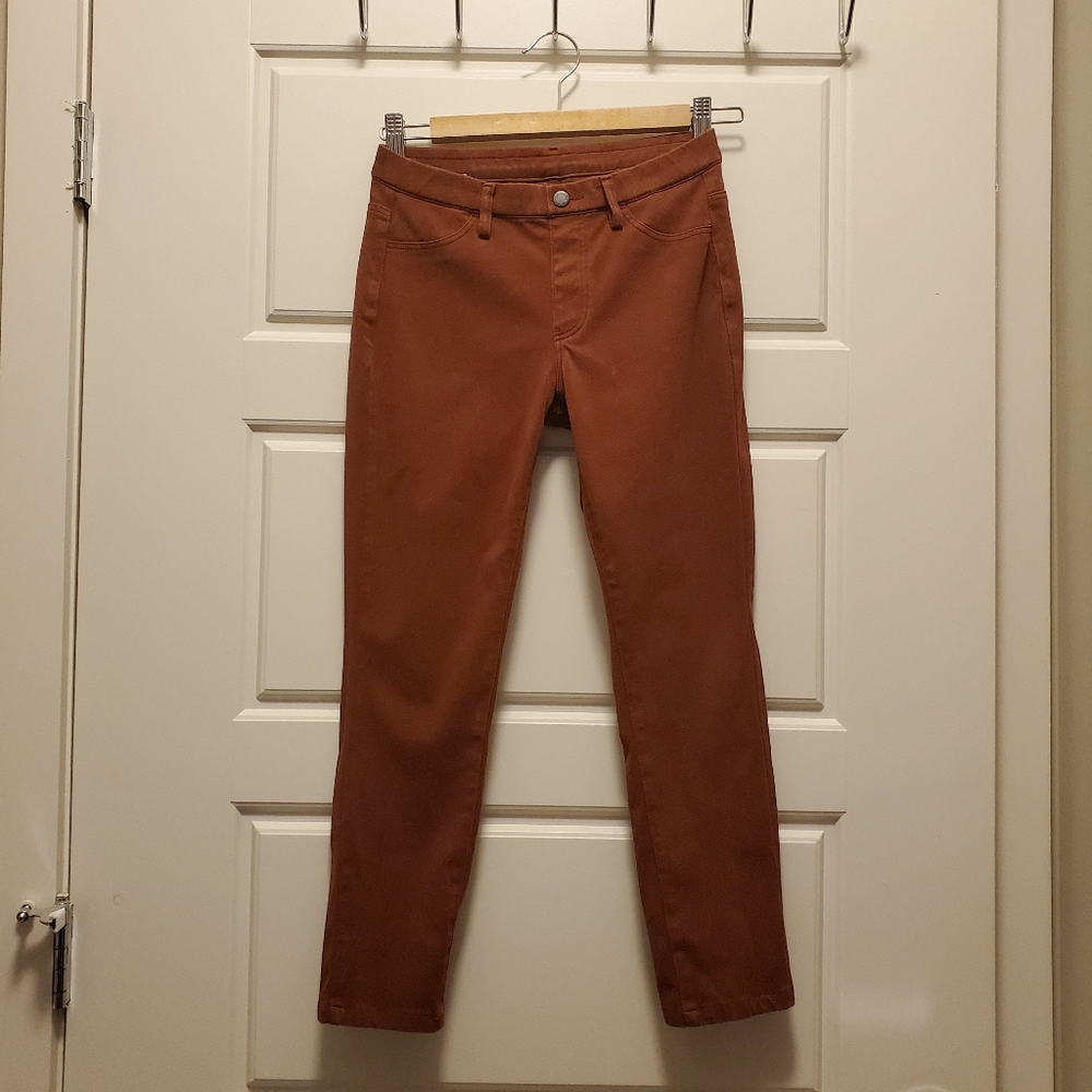 Uniqlo Burgundy Jeggings